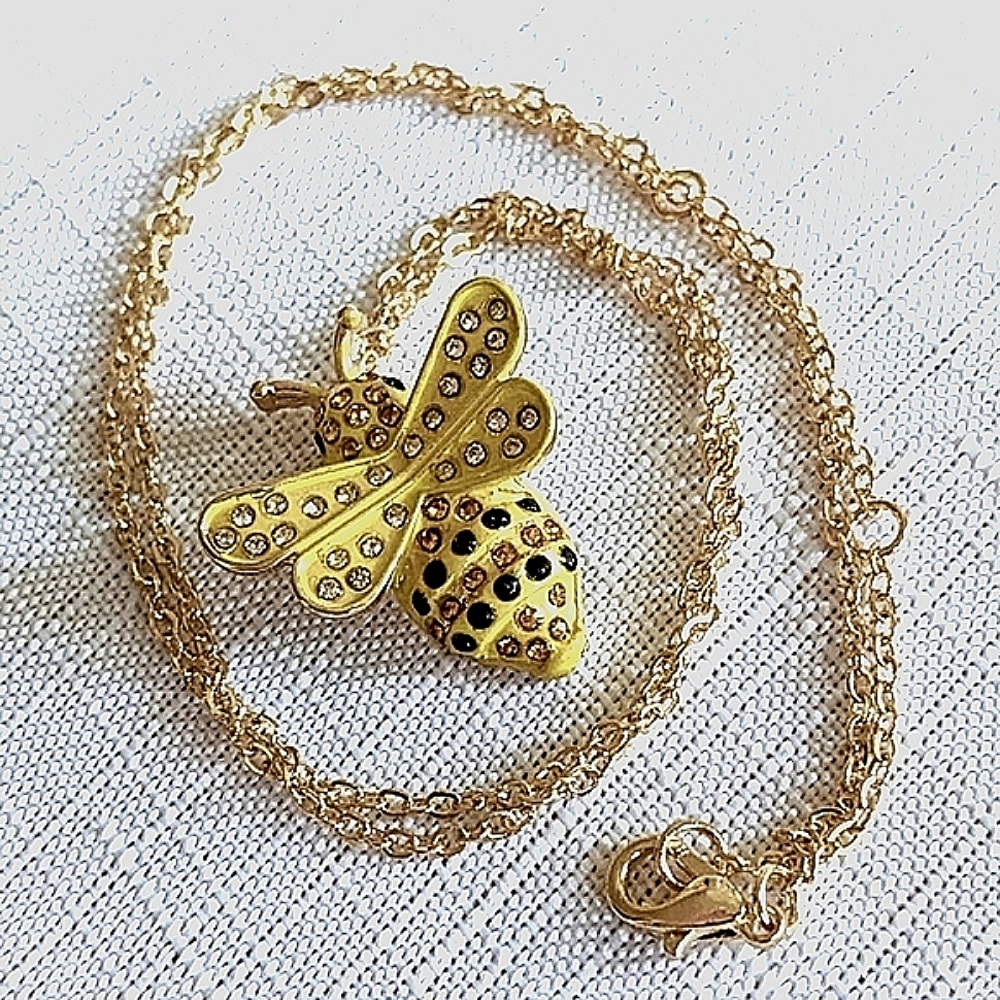 Adorable Golden Bee 🐝 Necklace 20" NWT!